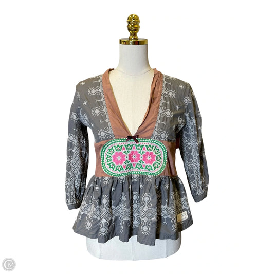 Top Long Sleeve By Clothes Mentor In Multi-colored, Size: S