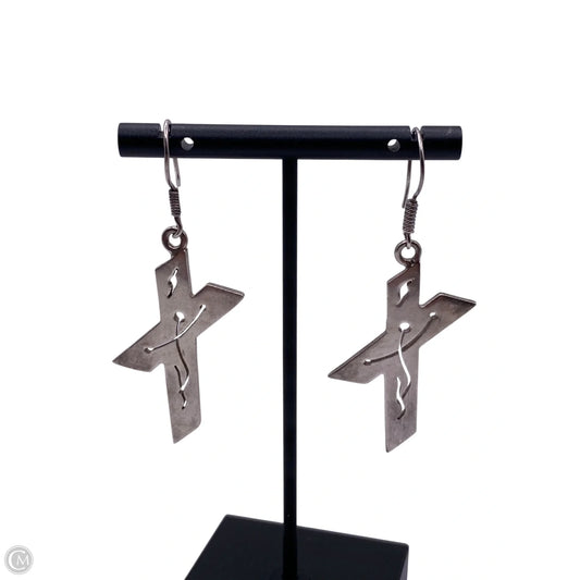 Earrings Dangle/drop By Clothes Mentor