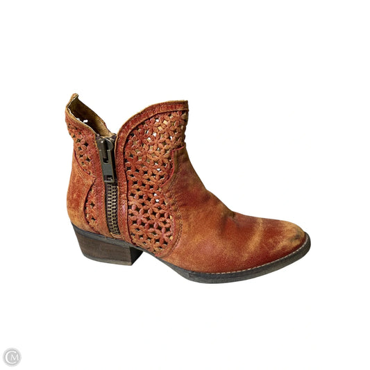 Boots Western By Clothes Mentor In Red, Size: 8.5
