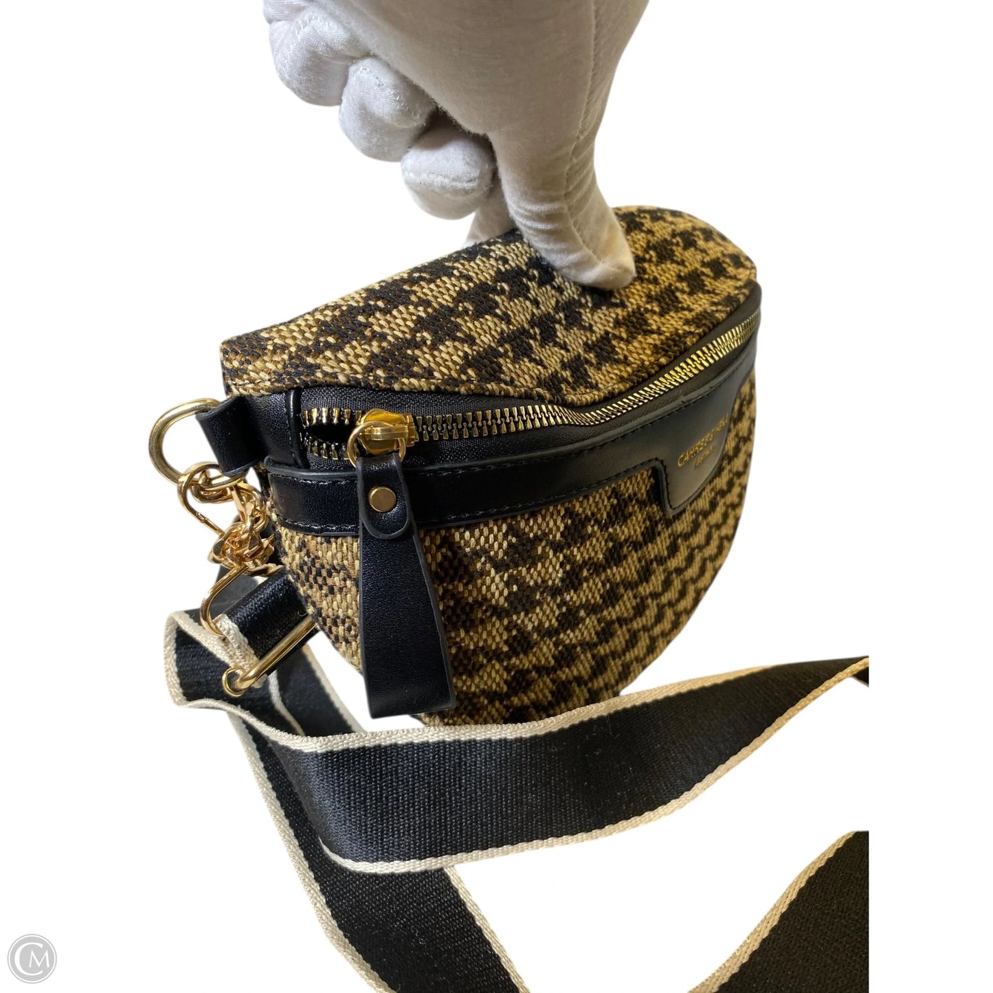 Belt Bag By Clothes Mentor, Size: Medium