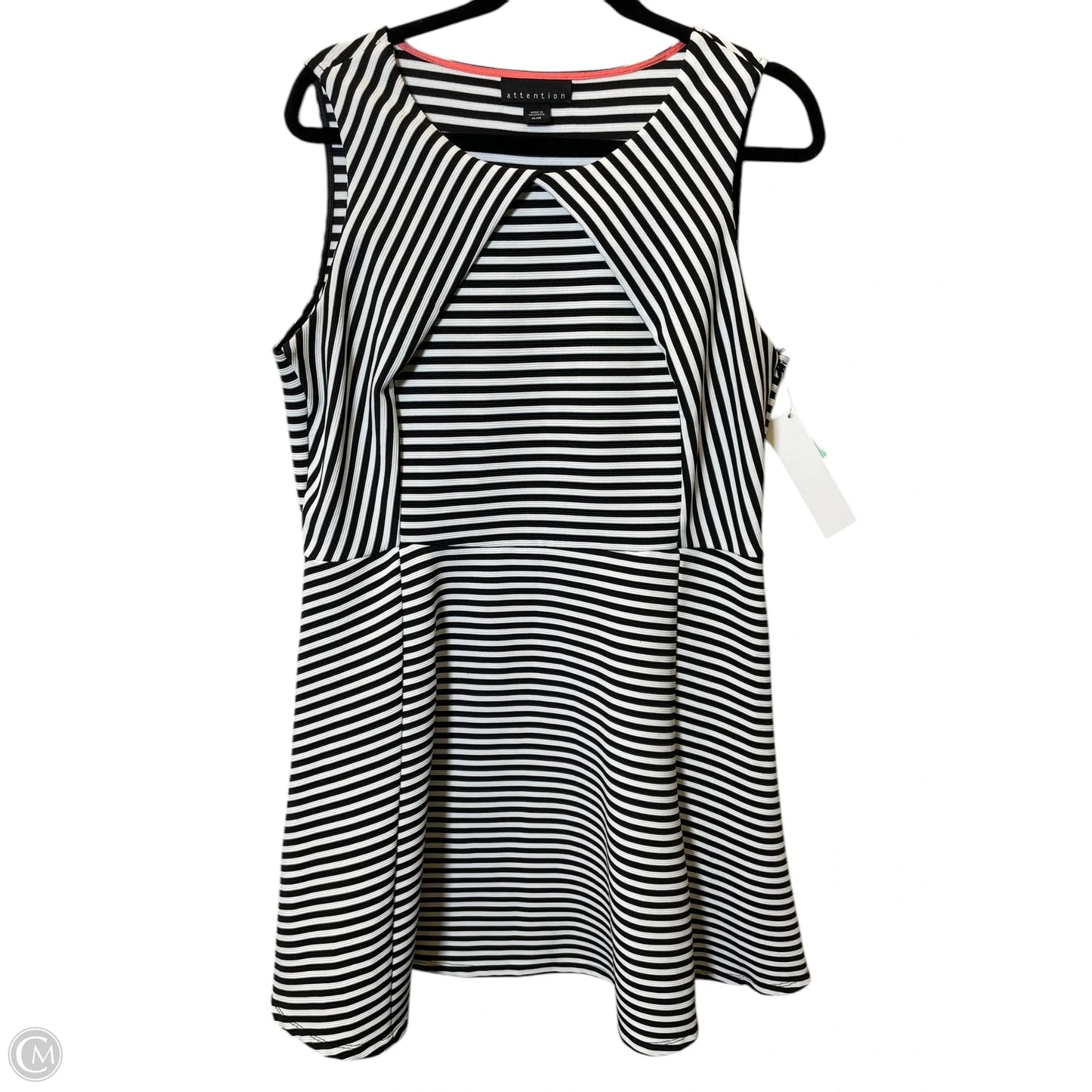 Dress Casual Short By Attention In Striped Pattern, Size: Xl