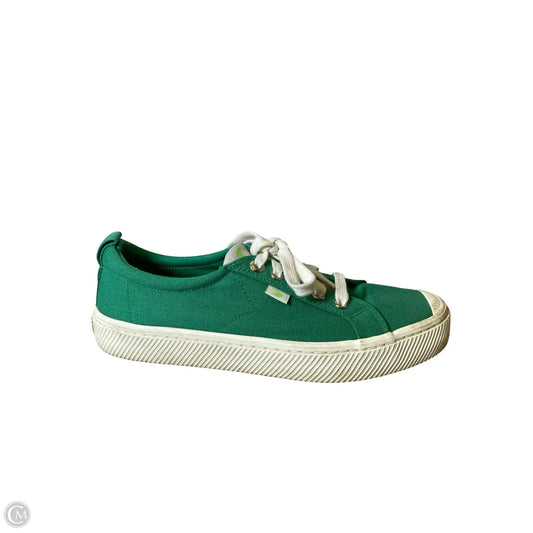 Shoes Flats By Cariuma In Green, Size: 9