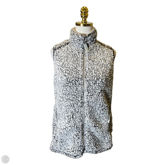 Jacket Faux Fur & Sherpa By Clothes Mentor In Black & White, Size: M