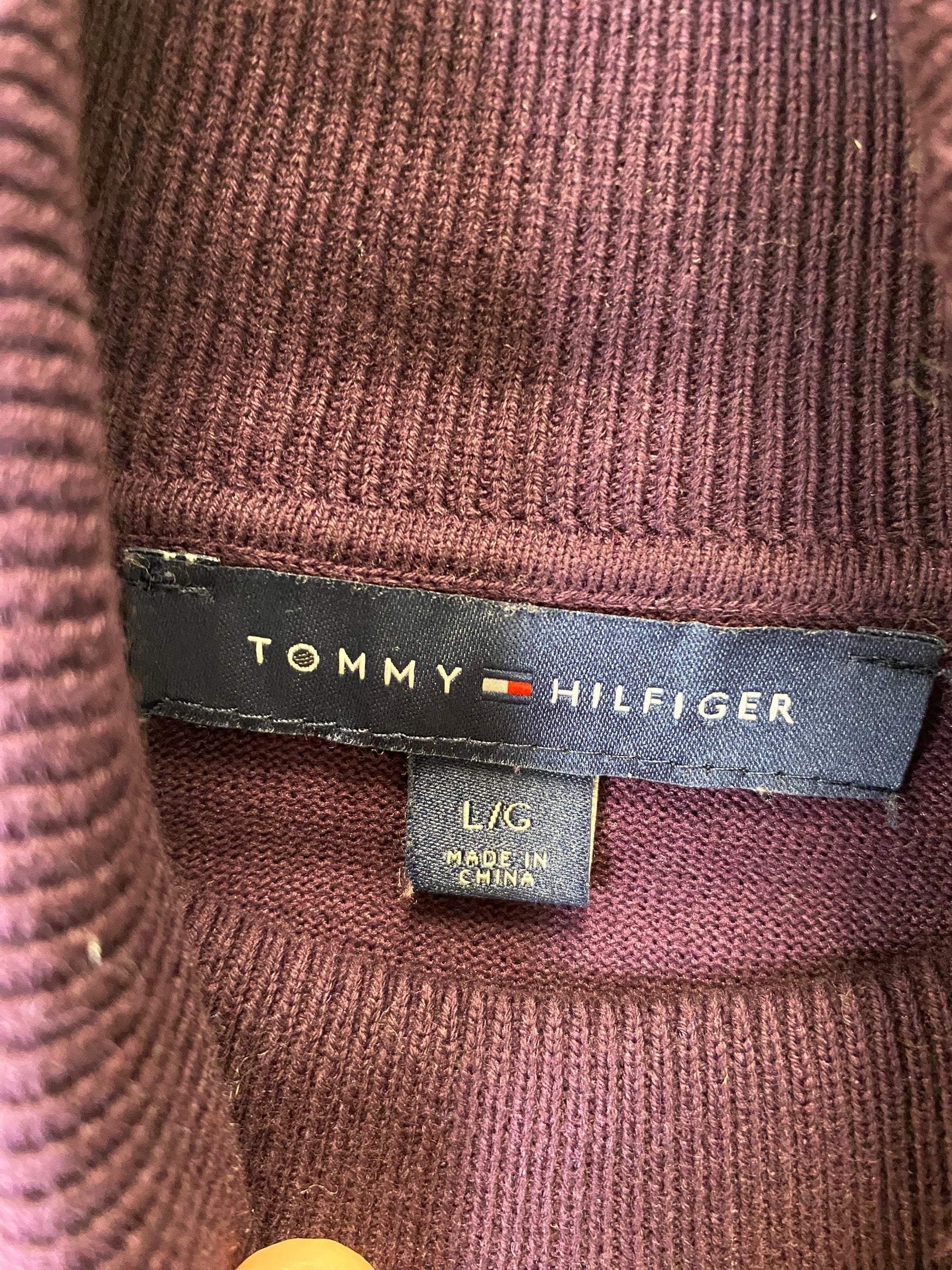 Tommy Hilfiger sweater Tommy Hilfiger high quality sweater Size large Color purple