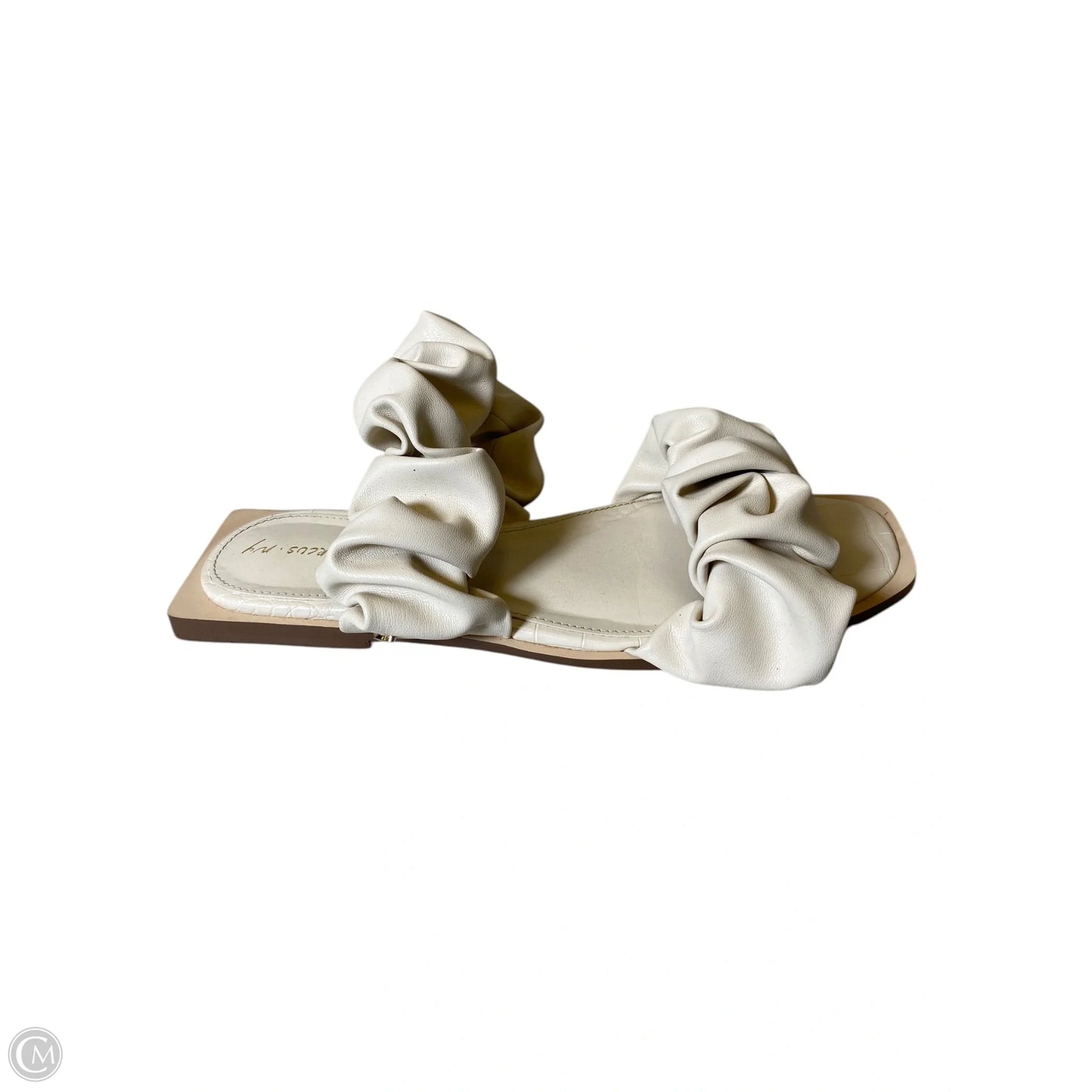Shoes Flats By Clothes Mentor In Cream, Size: 8