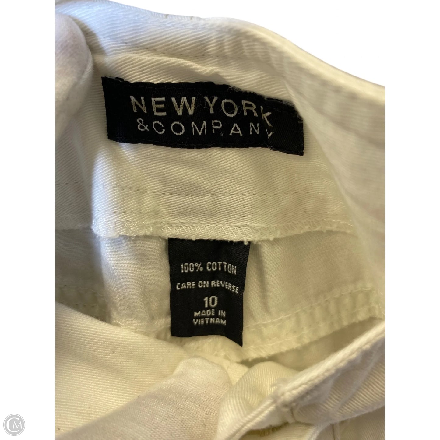 Shorts By Clothes Mentor In White, Size: 10
