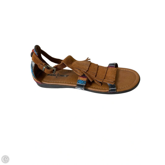 Sandals Flats By Clothes Mentor In Multi-colored, Size: 7