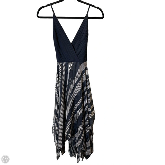 Dress Party Short By Clothes Mentor In Navy, Size: L
