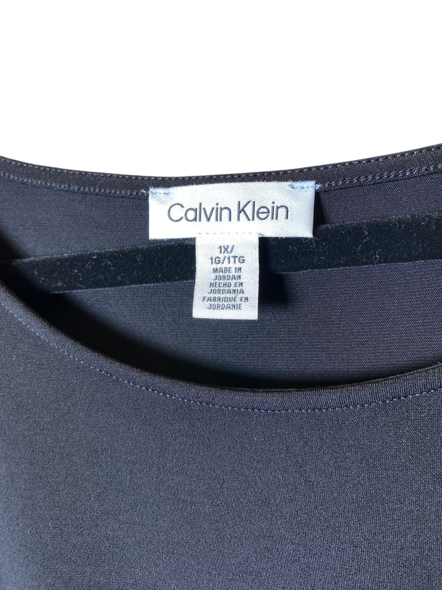 Top Short Sleeve By Calvin Klein In Black, Size: 1x