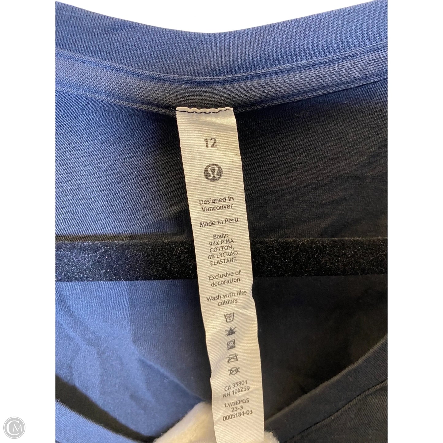 Athletic Top Short Sleeve By Lululemon In Black, Size: 12