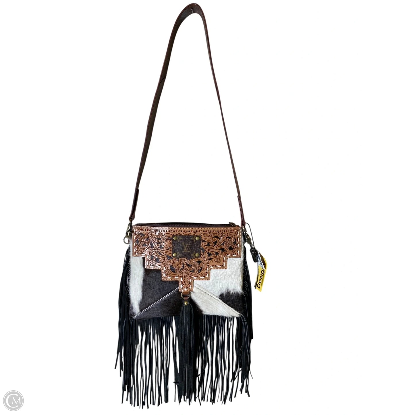 Crossbody By Clothes Mentor, Size: Medium
