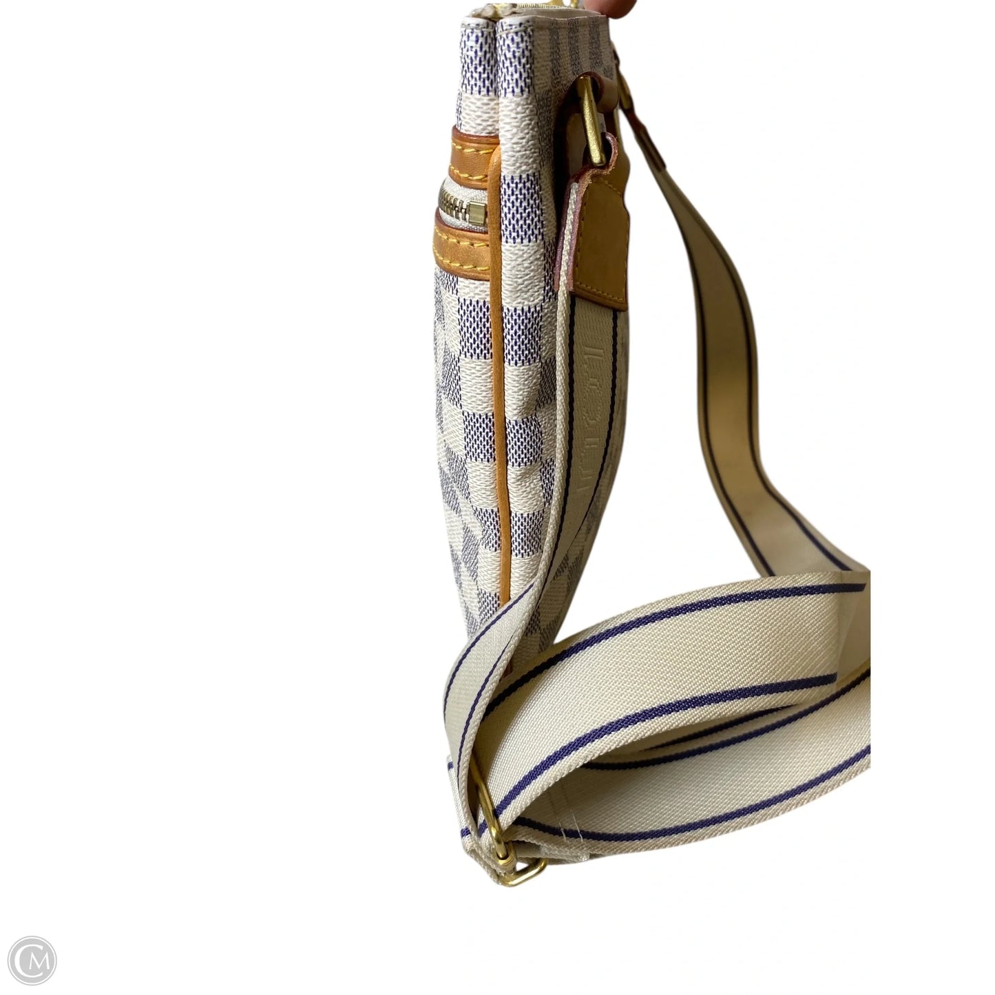 Crossbody Luxury Designer By Louis Vuitton, Size: Medium