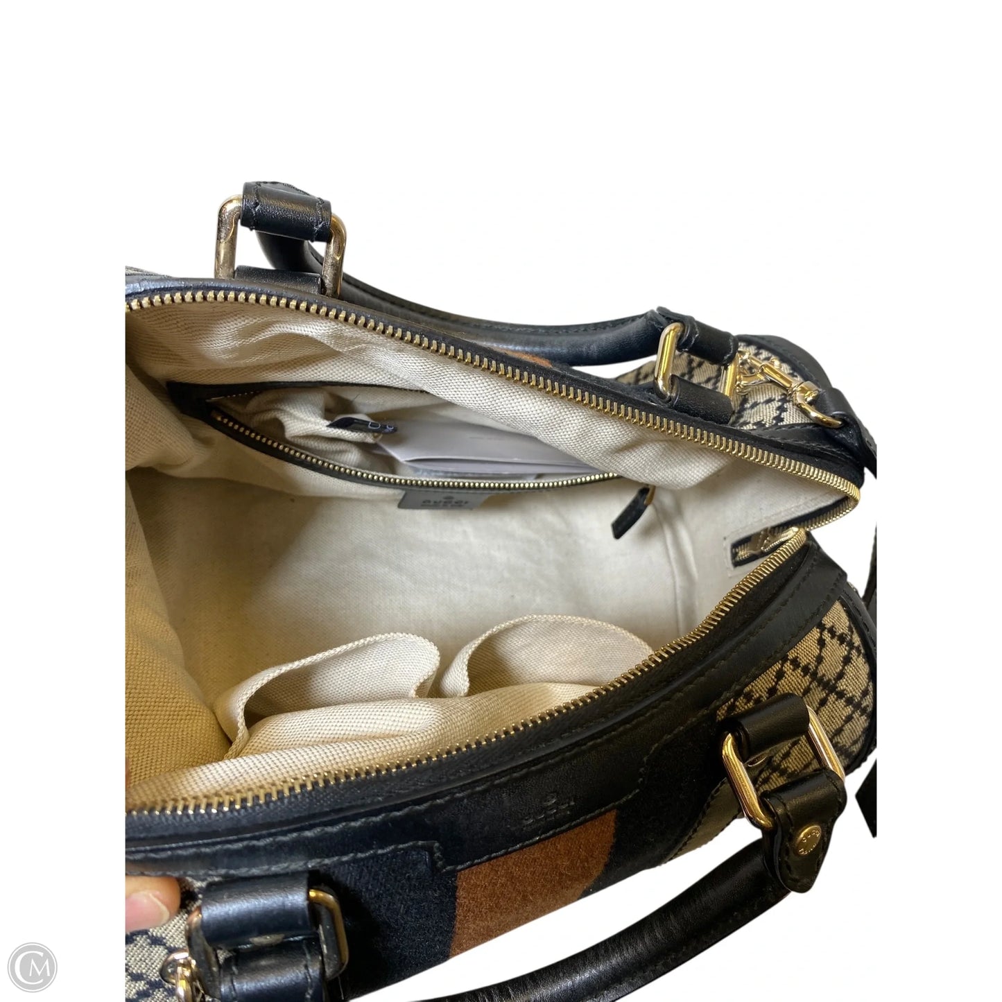 Handbag Luxury Designer By Gucci, Size: Medium