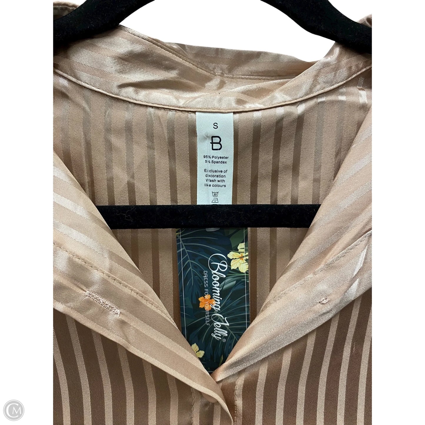 Blouse Long Sleeve By Clothes Mentor In Pink, Size: S