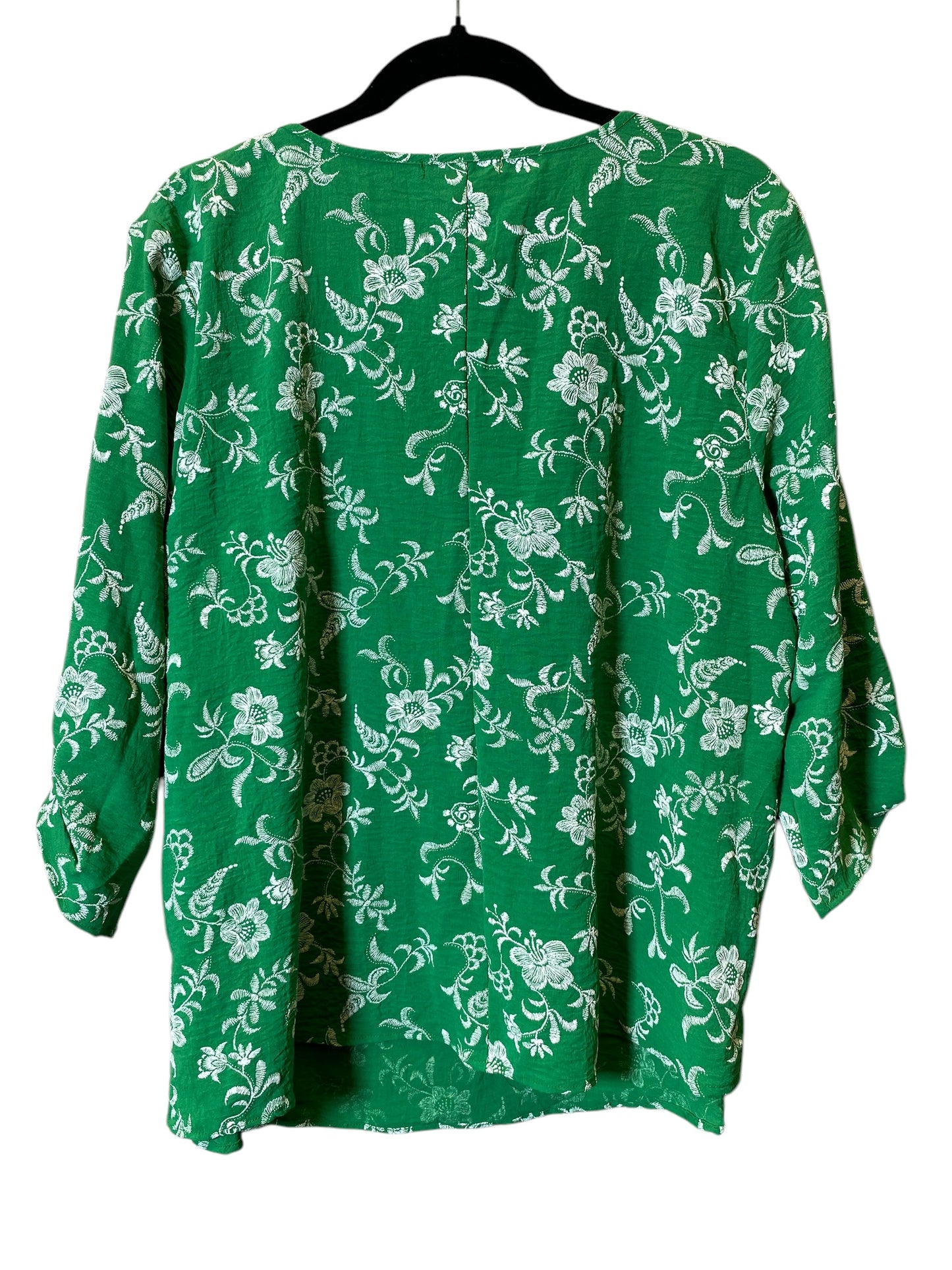 Top 3/4 Sleeve By Clothes Mentor In Green & White, Size: 2x