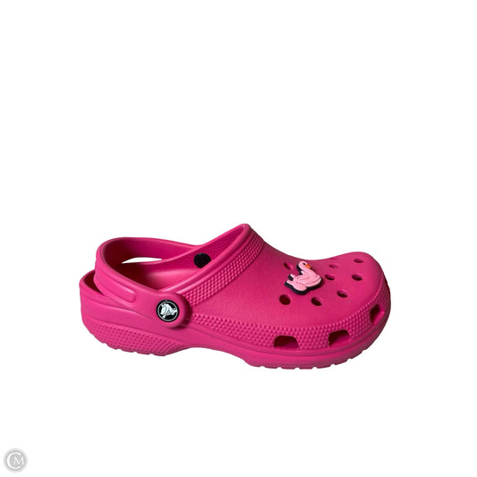Shoes Flats By Crocs In Pink, Size: 7