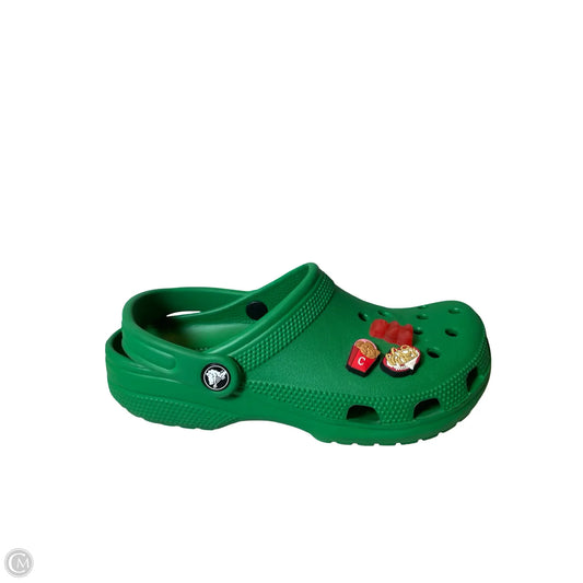 Shoes Flats By Crocs In Green, Size: 7