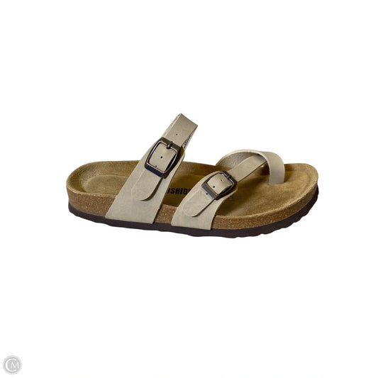 Sandals Flats By Cushionaire In Beige, Size: 6.5
