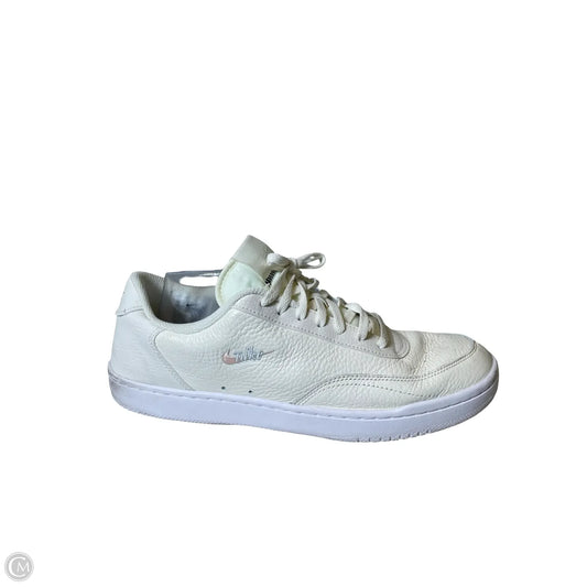 Shoes Sneakers By Nike In Cream, Size: 12