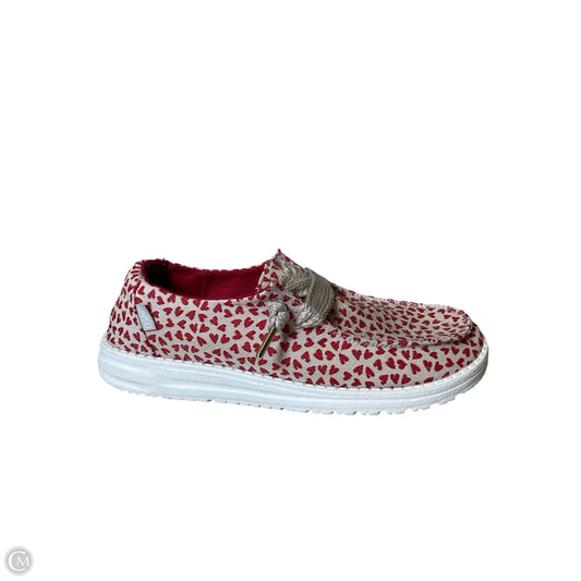 Shoes Flats By Hey Dude In Grey & Red, Size: 8