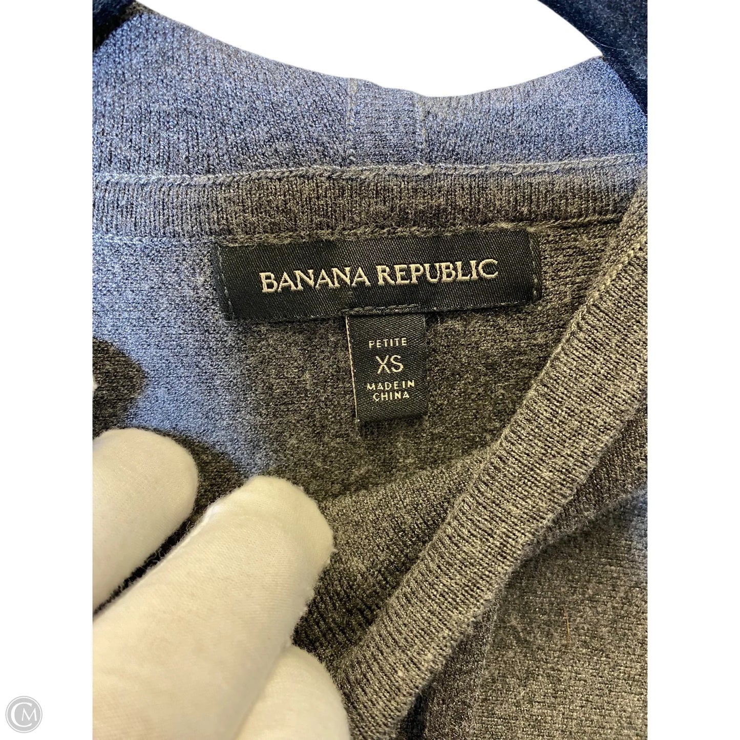 Sweater By Banana Republic In Grey, Size: Xs