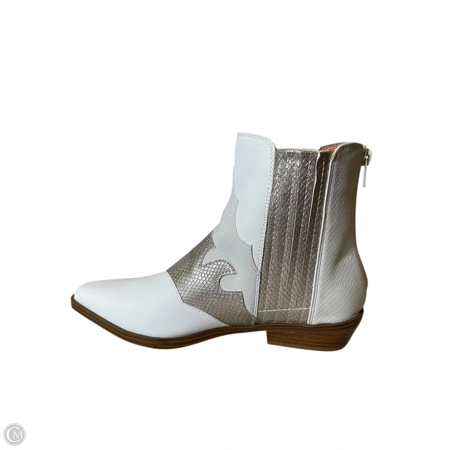 Boots Ankle Flats By Yellow Box In Silver & White, Size: 6.5