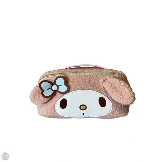 Makeup Bag By Clothes Mentor, Size: Medium