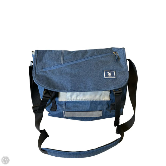 Crossbody By Clothes Mentor, Size: Large