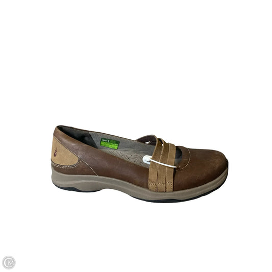 Shoes Flats By Clothes Mentor In Brown, Size: 8