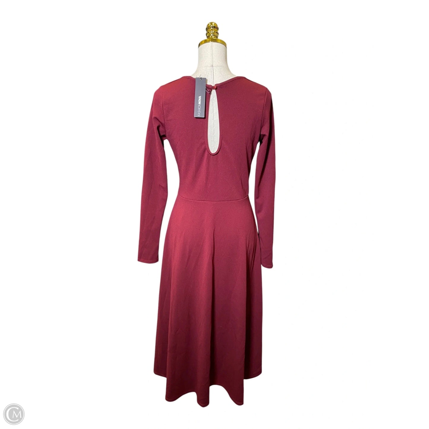 Dress Casual Maxi By Fashion Nova In Maroon, Size: M
