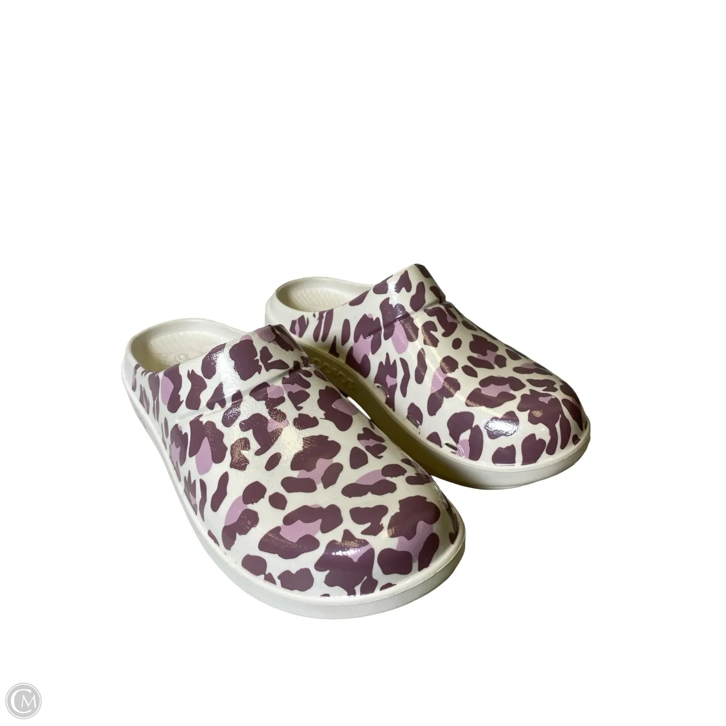 Shoes Flats By Oofos In Animal Print, Size: 7