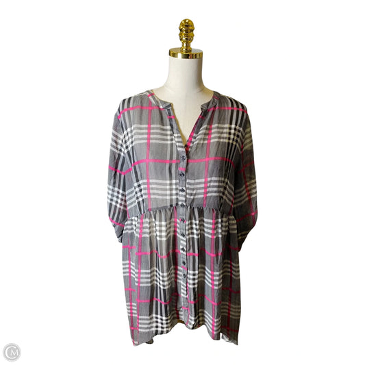 Top Short Sleeve By Cato In Plaid Pattern, Size: Xl