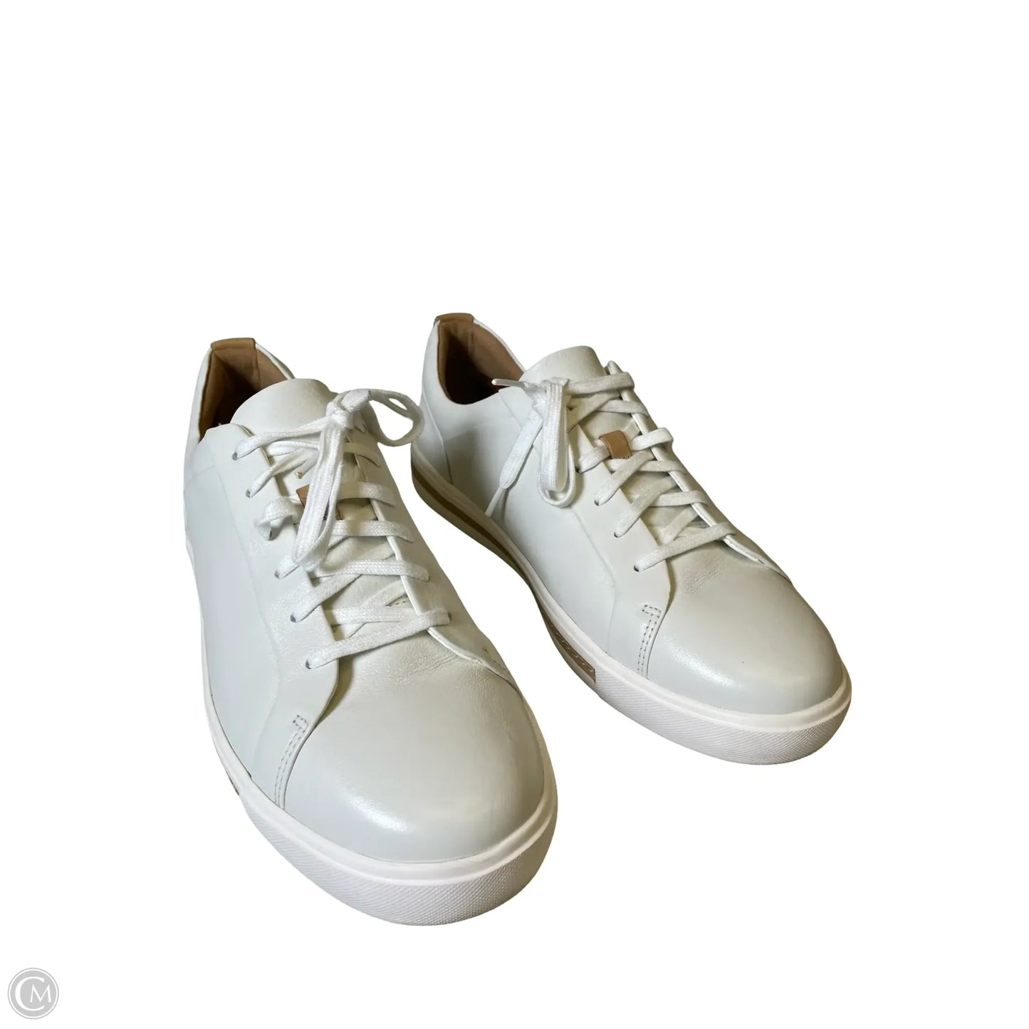 Shoes Flats By Clarks In Ivory, Size: 10
