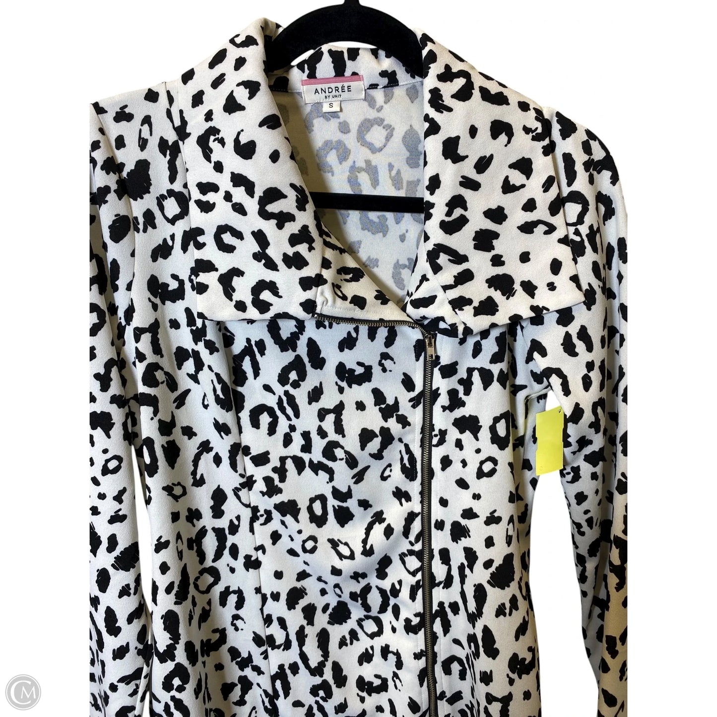 Jacket Moto By Clothes Mentor In Black & White, Size: S