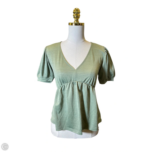 Blouse Short Sleeve By Clothes Mentor In Green, Size: Xs