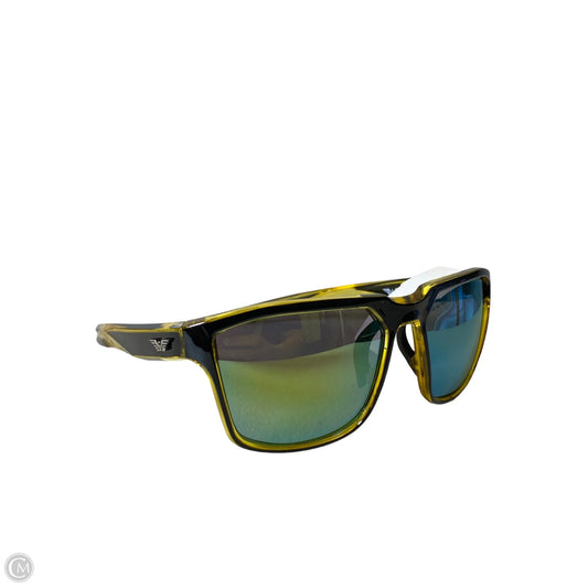 Sunglasses By Clothes Mentor, Size: