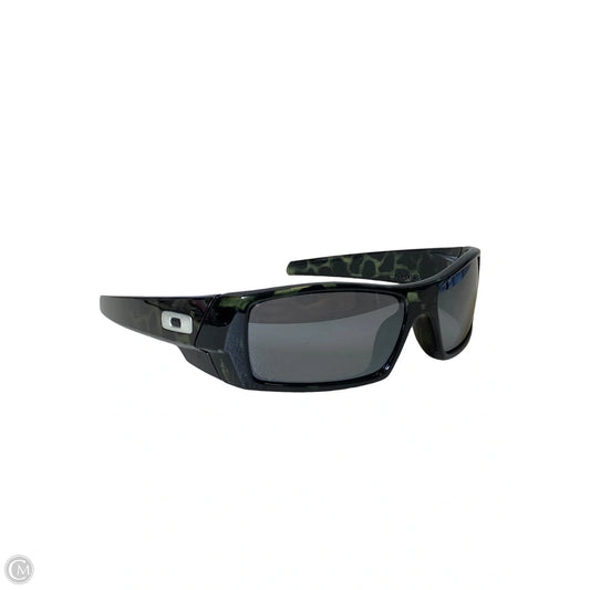 Sunglasses By Clothes Mentor, Size: