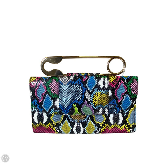 Crossbody By Clothes Mentor, Size: Medium