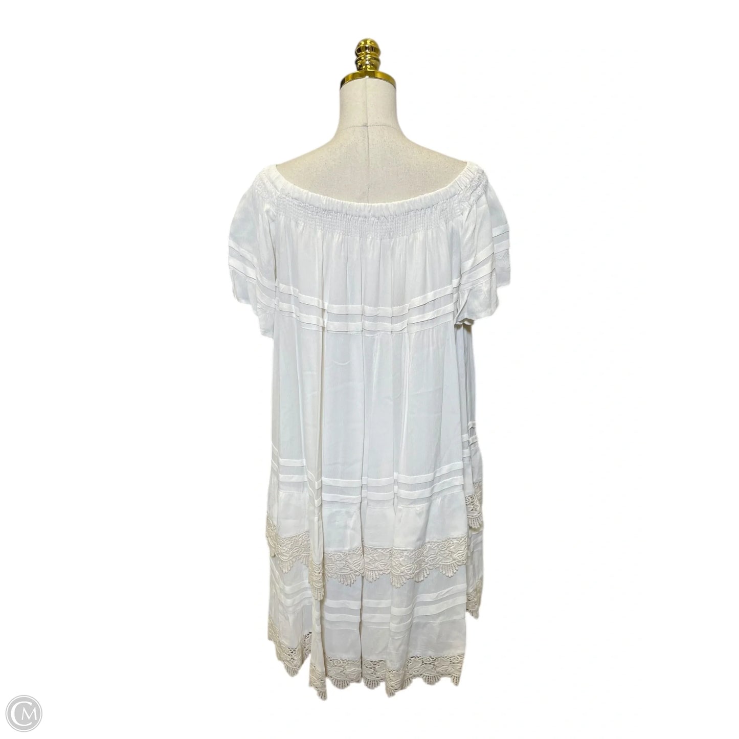 Dress Casual Midi By Clothes Mentor In White, Size: M