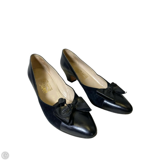 Shoes Luxury Designer By Ferragamo In Black, Size: 8