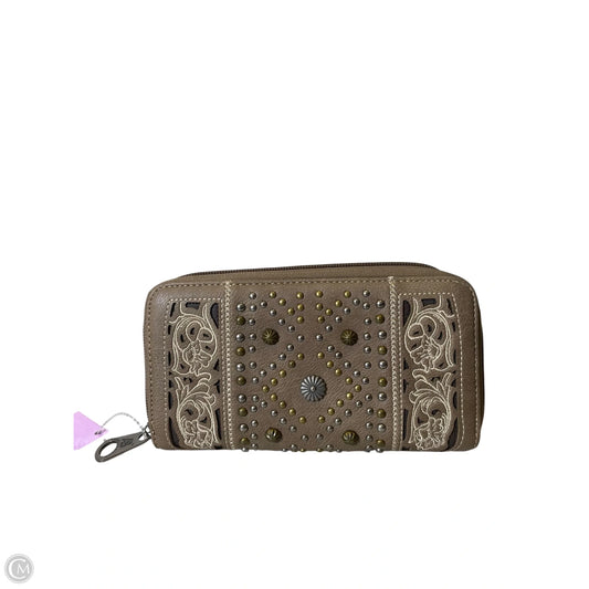 Wallet By Clothes Mentor, Size: Medium
