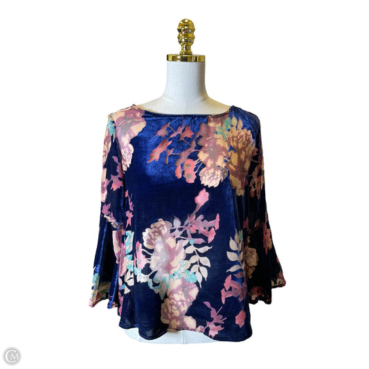 Top 3/4 Sleeve By W5 In Multi-colored, Size: M
