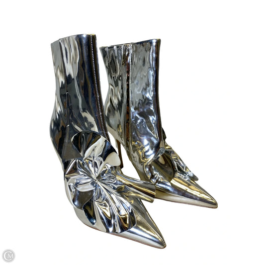 Boots Ankle Heels By Nordstrom Rack In Silver, Size: 9