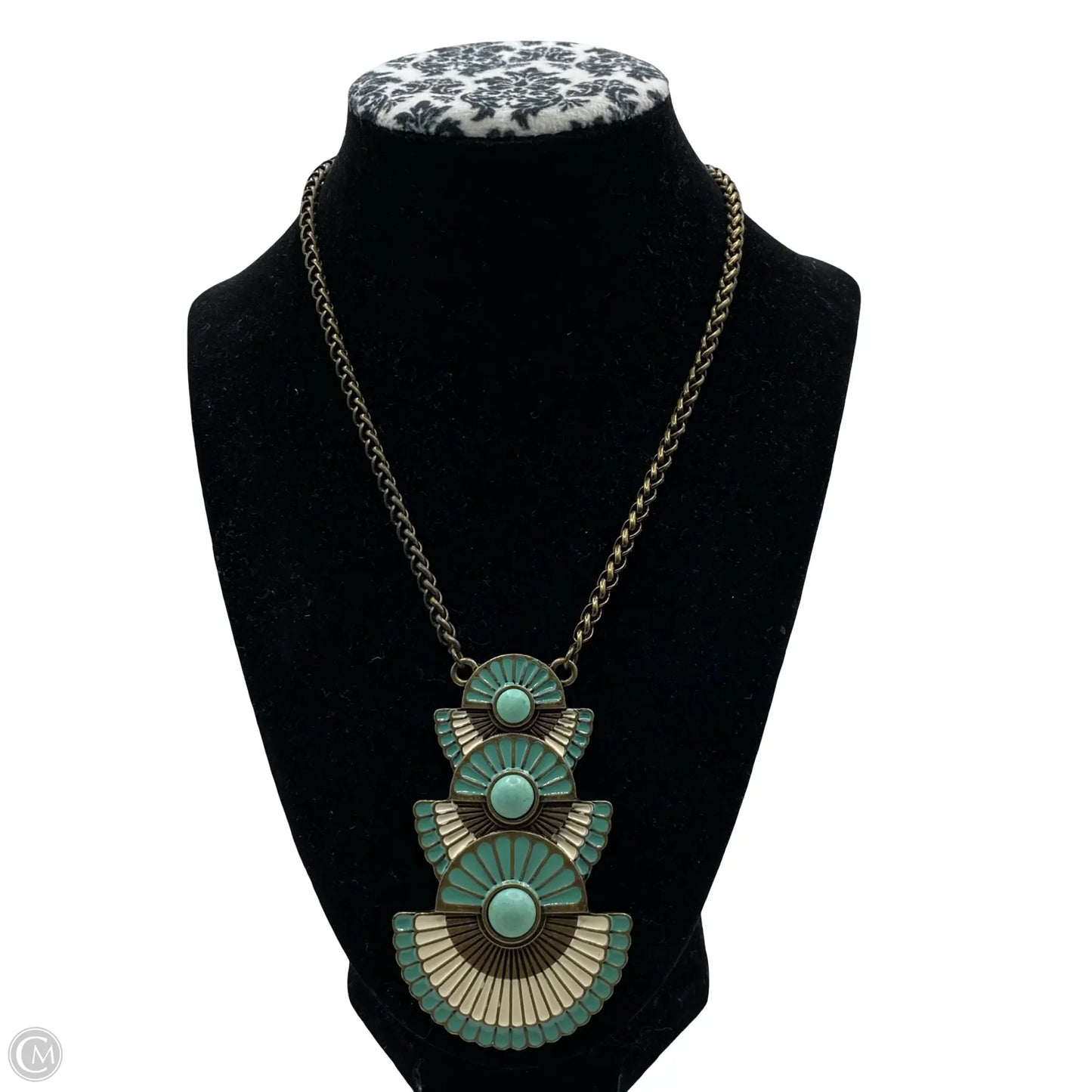 Necklace Layered By Clothes Mentor