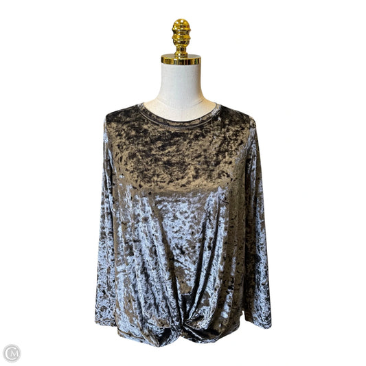 Top Long Sleeve By Taylor & Sage In Grey, Size: M