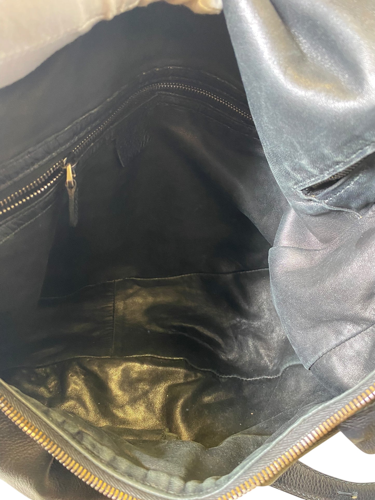 Handbag Luxury Designer By Gucci, Size: Large
