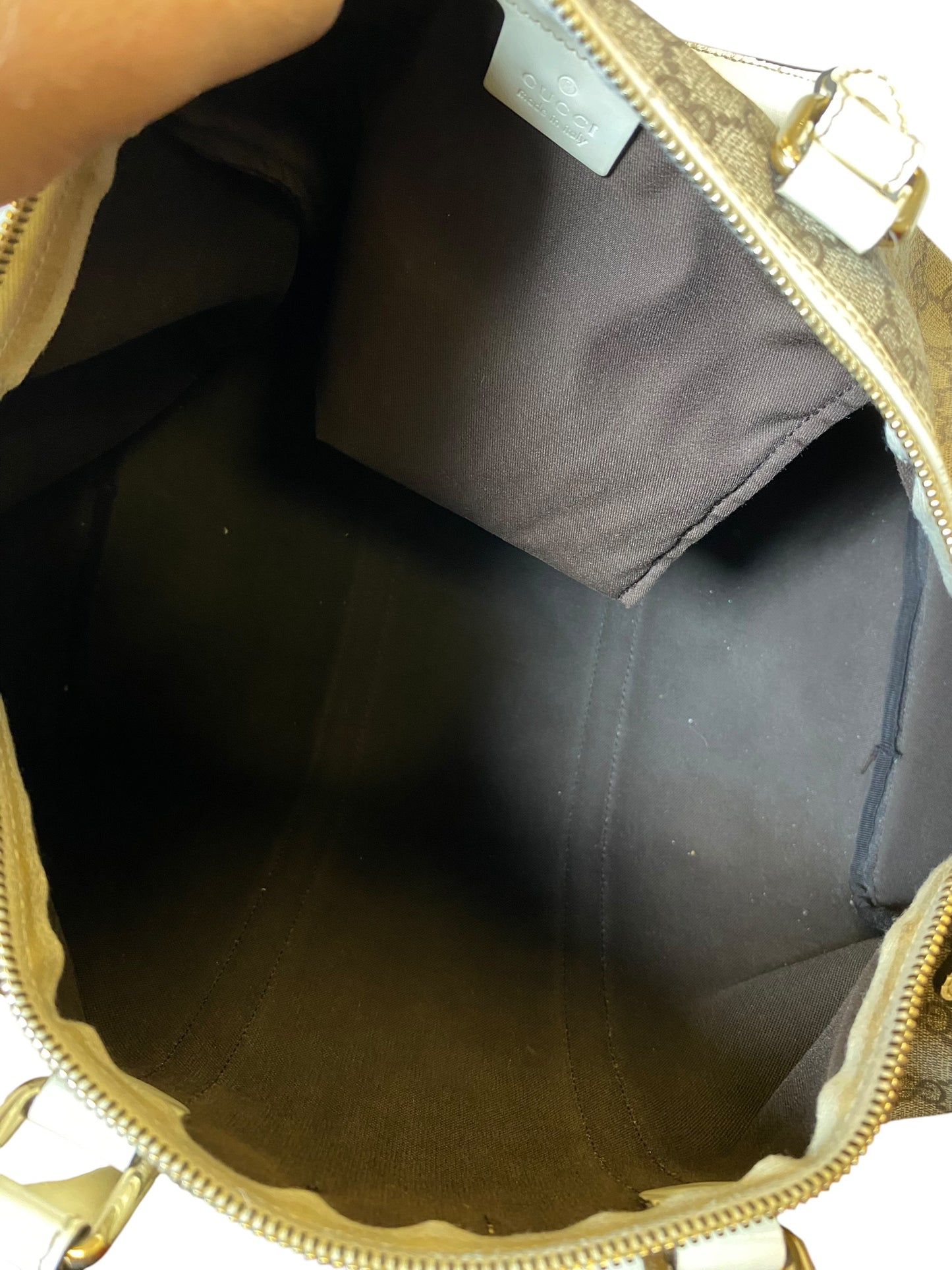 Handbag Luxury Designer By Gucci, Size: Large